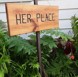 Meet your Posher, Angela